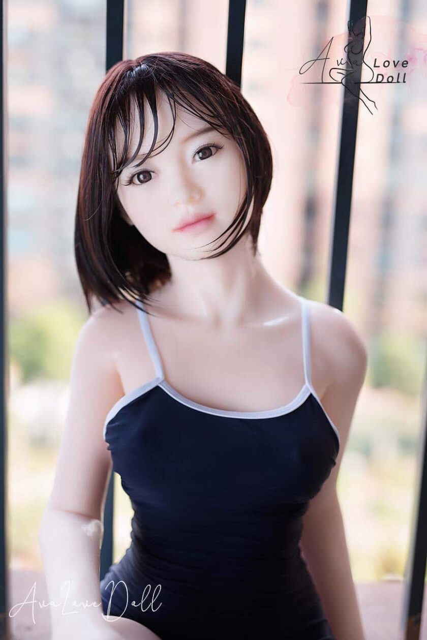 Poupée TPE 6YE 150 cm visage 43