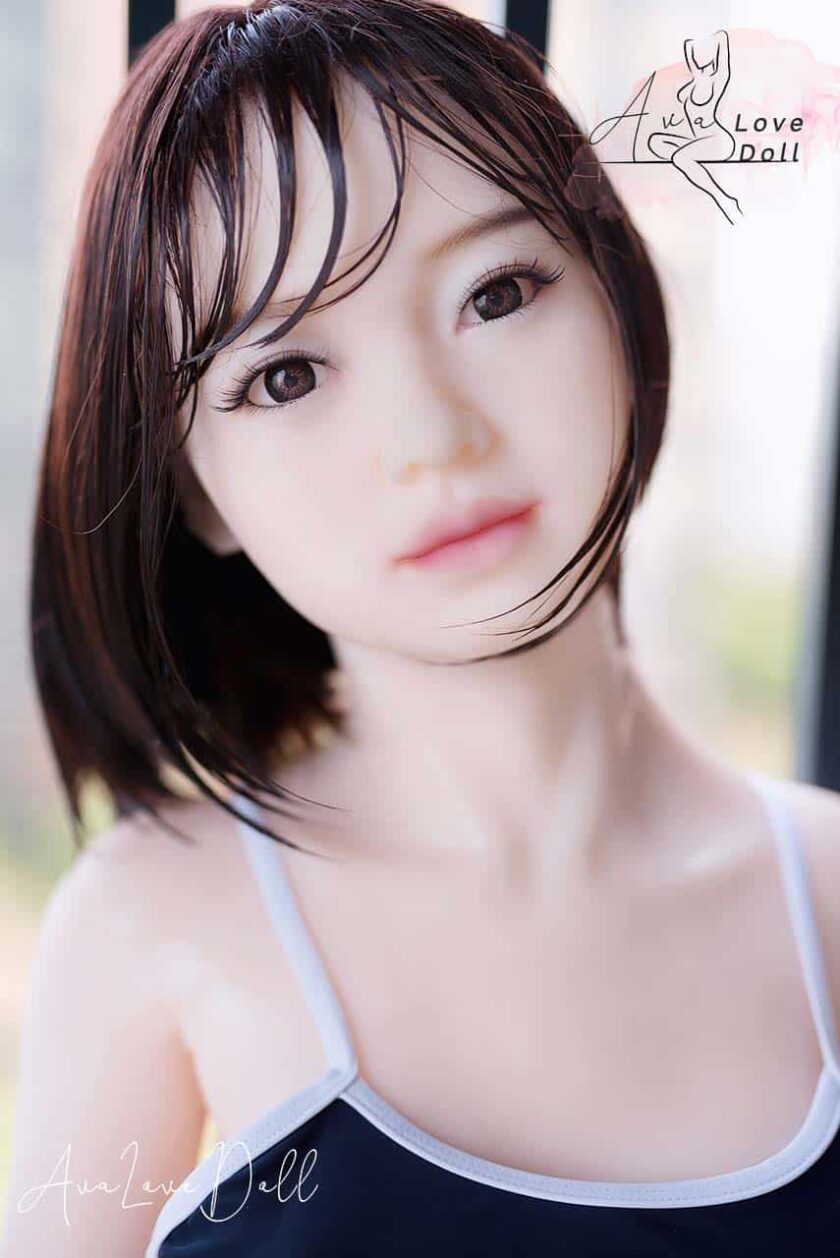 Poupée TPE 6YE 150 cm visage 43