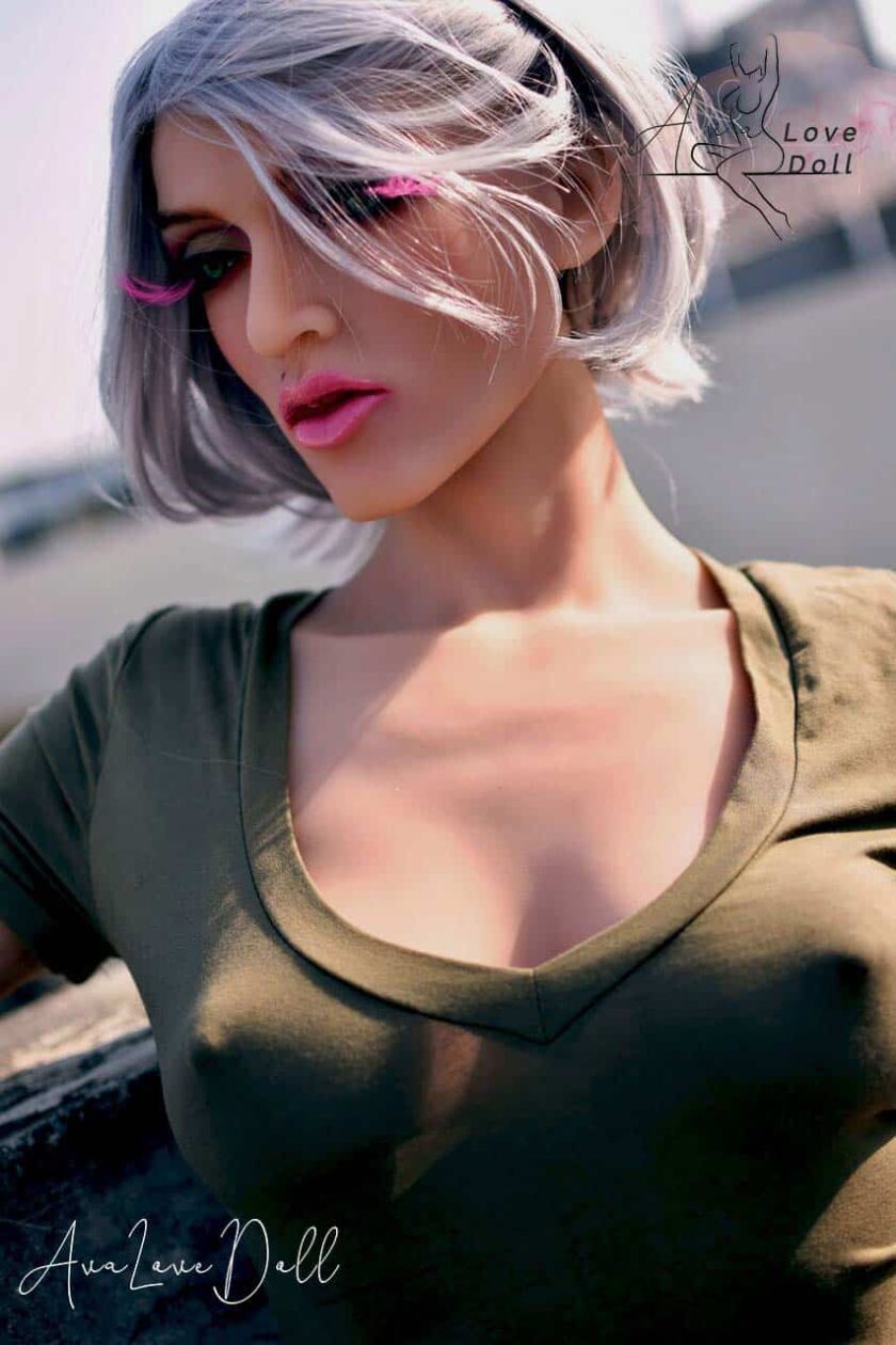 Poupée TPE 6YE 163 cm Corps musclé visage 34