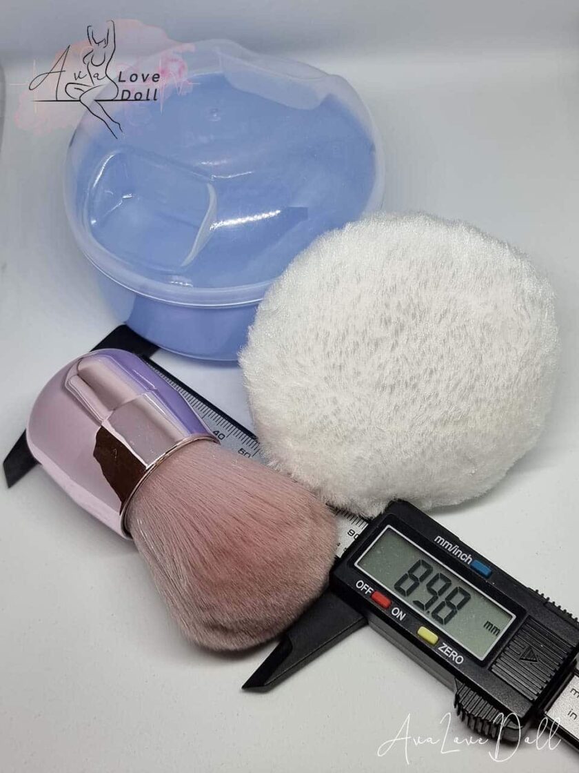 Kit Poudrage Ava Love Doll