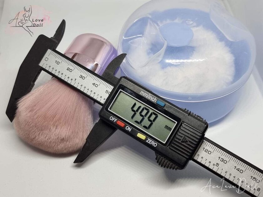 Kit Poudrage Ava Love Doll