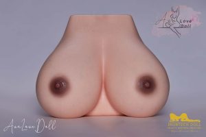 Dark brown areolae