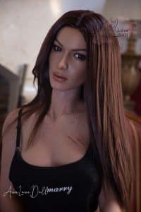 Visage Yvonne