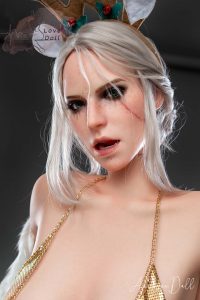 Lady 14 ROS⚠️La bouche s'ouvre et se ferme, les dents sont en silicone moelleux et le fond de la gorge en silicone ultra moelleux. Disponible uniquement en version tête silicone moelleuse.