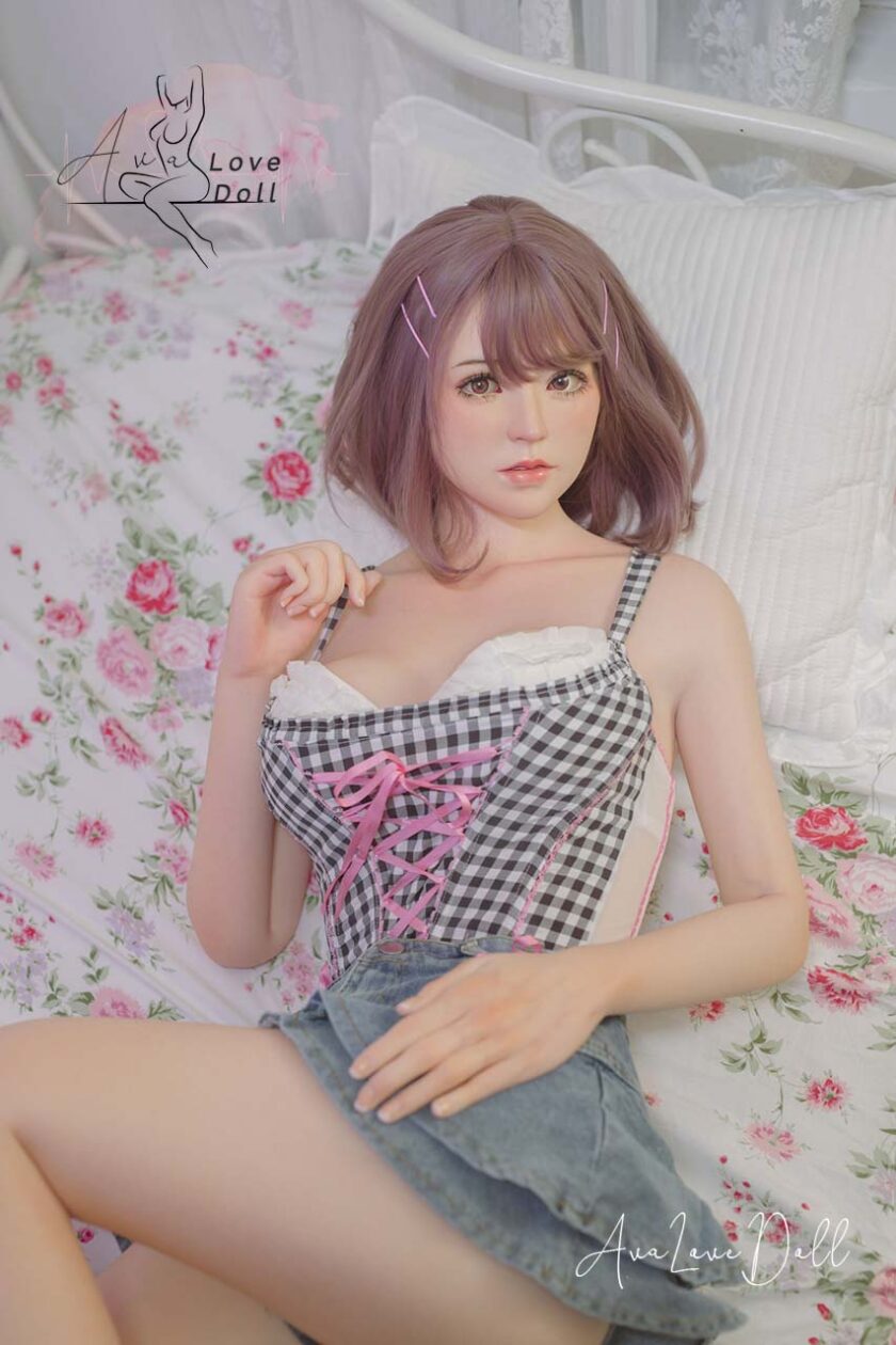 Bezlya Poupée silicone Hydrangea | 160 cm Bonnet B Série 2.1 – Image 9