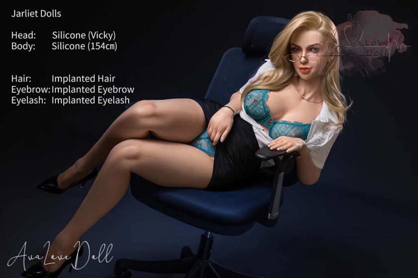 Poupée silicone Jarliet Vicky | 154 cm Bonnet C – Image 11