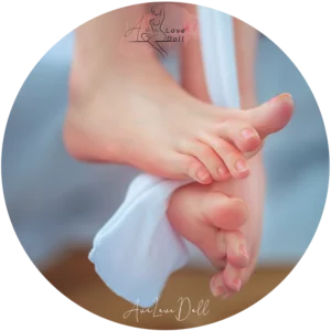 Orteils articulés⚠️Positionnement des doigts de pieds plus précis, fragilité accrue (Peut tenir debout), disponibles sur tous les corps sauf 157, 165, 172 et 173 cm