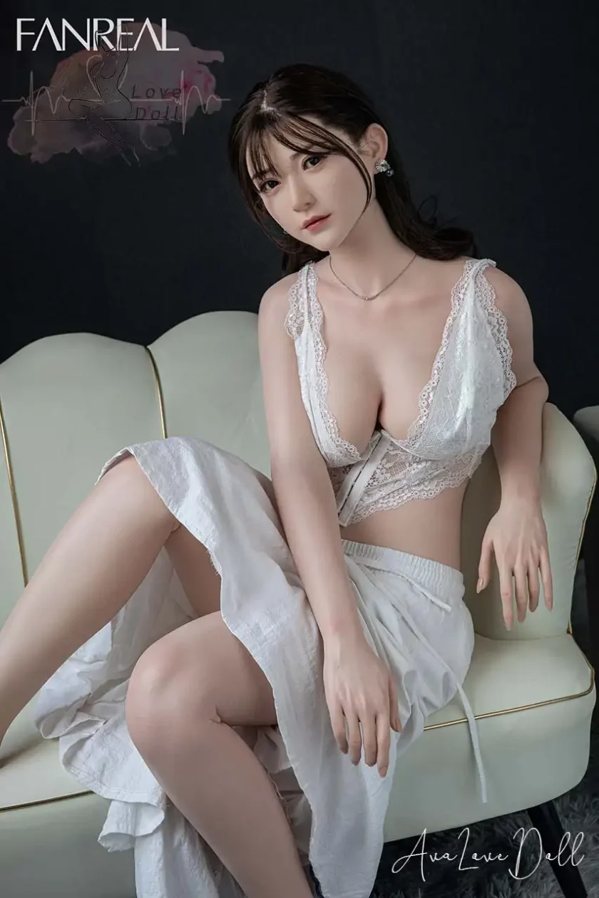 Fanreal-Poupee-Silicone-162-cm-bonnet-C-Xue