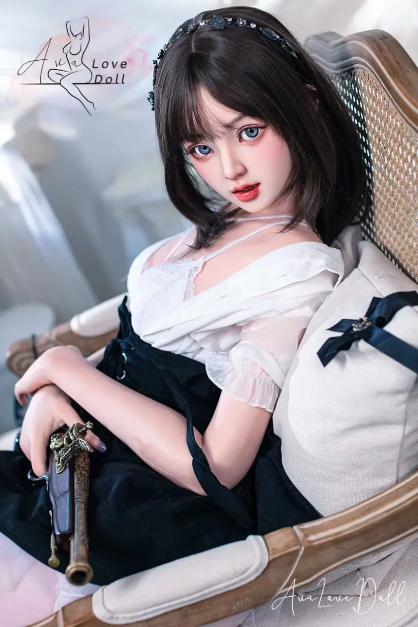 Bezlya Silicone Doll 155R Bonnet A Tête Convallaria Serie 2.1
