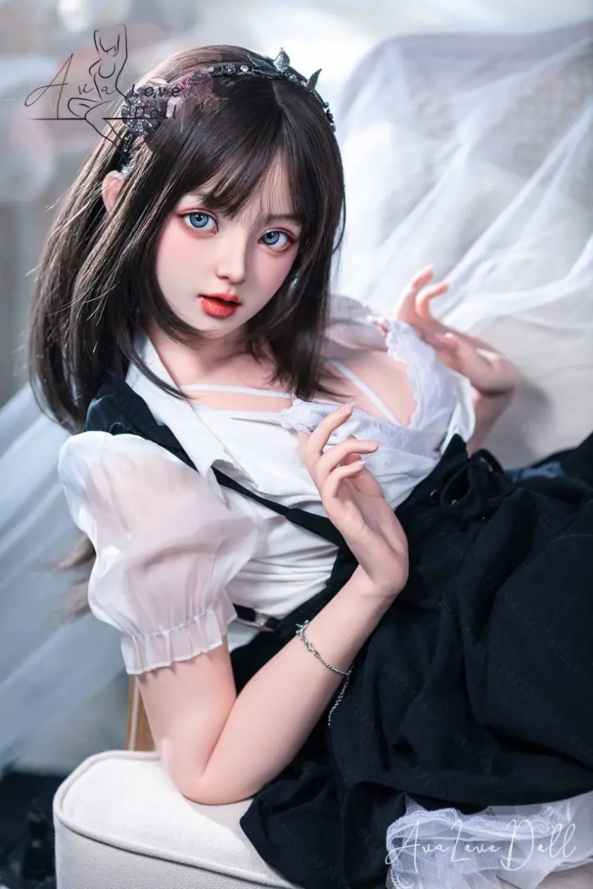 Bezlya Silicone Doll 155R Bonnet A Tête Convallaria Serie 2.1
