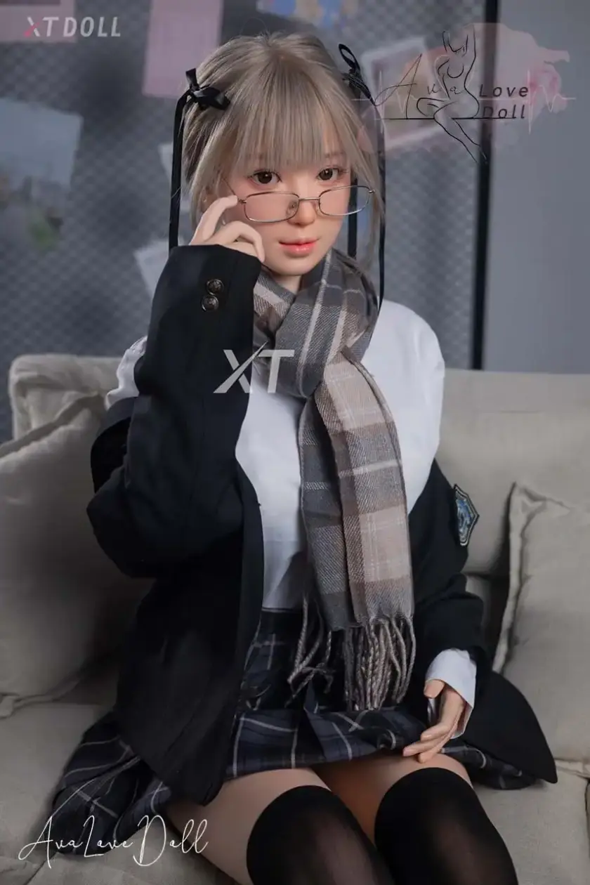 Poupée Silicone XT Doll 157 cm Bonnet D Grace XT39