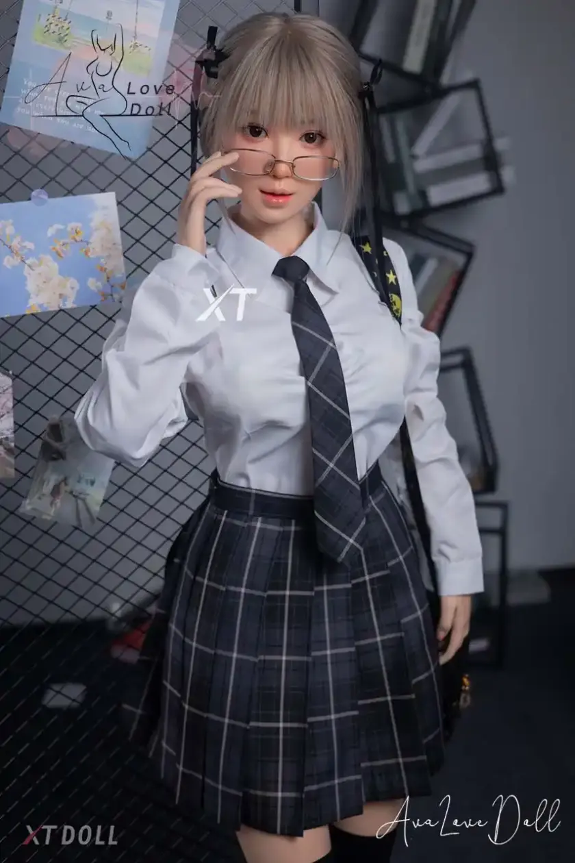Poupée Silicone XT Doll 157 cm Bonnet D Grace XT39