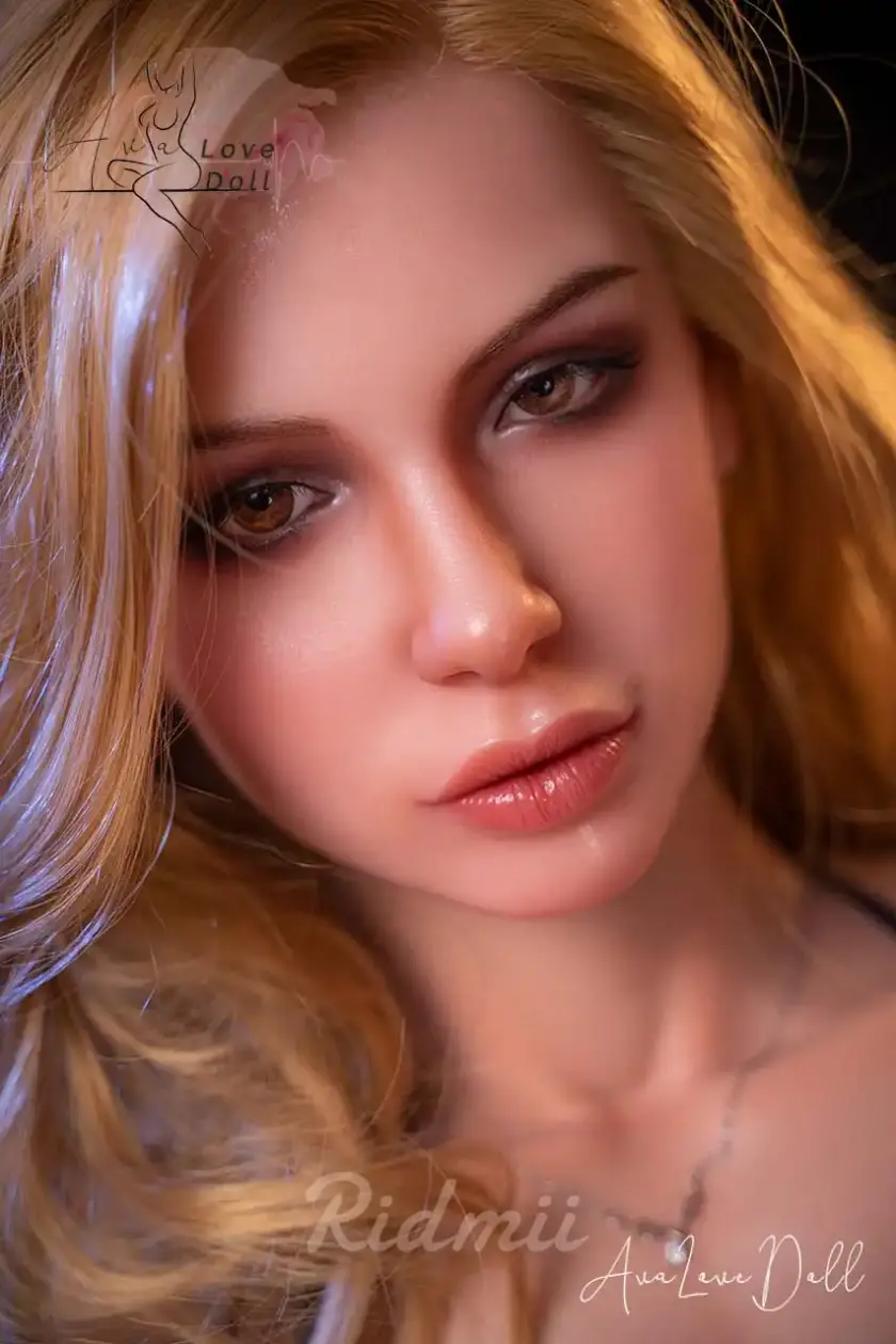 Poupée Sexuelle Liza Silicone head 166cm H Cup TPE sexdoll