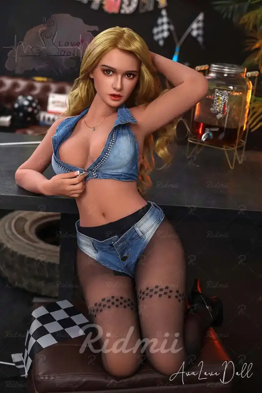 Poupée Sexuelle Tessa Silicone head 152cm F Cup TPE sexdoll