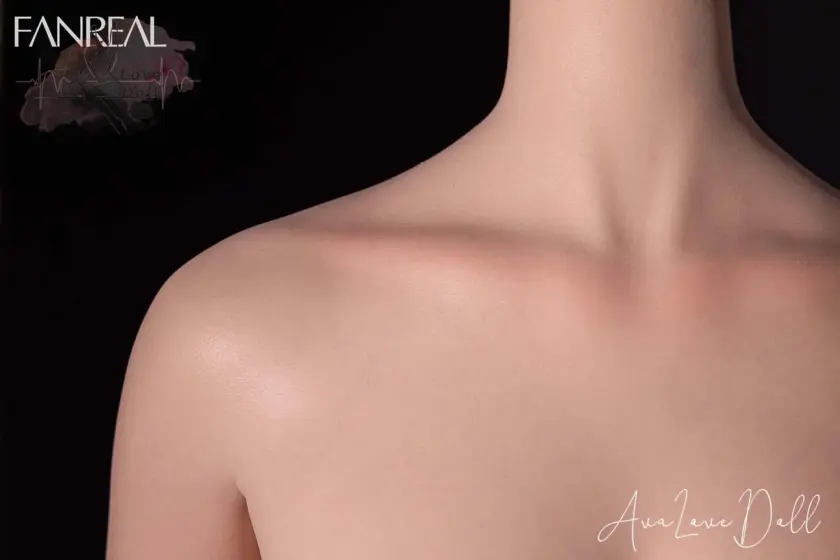 Vivi Fanreal poupée silicone 109 G