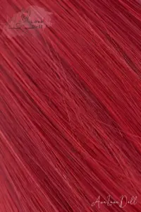Cheveux synthétiques rouges